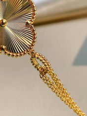 VINTAGE CLOVER PEDANT NECKLACE GOLD