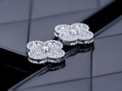 CLOVER SILVER DIAMOND STUD EARRINGS