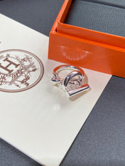 CROISETTE LARGE SILVER RING