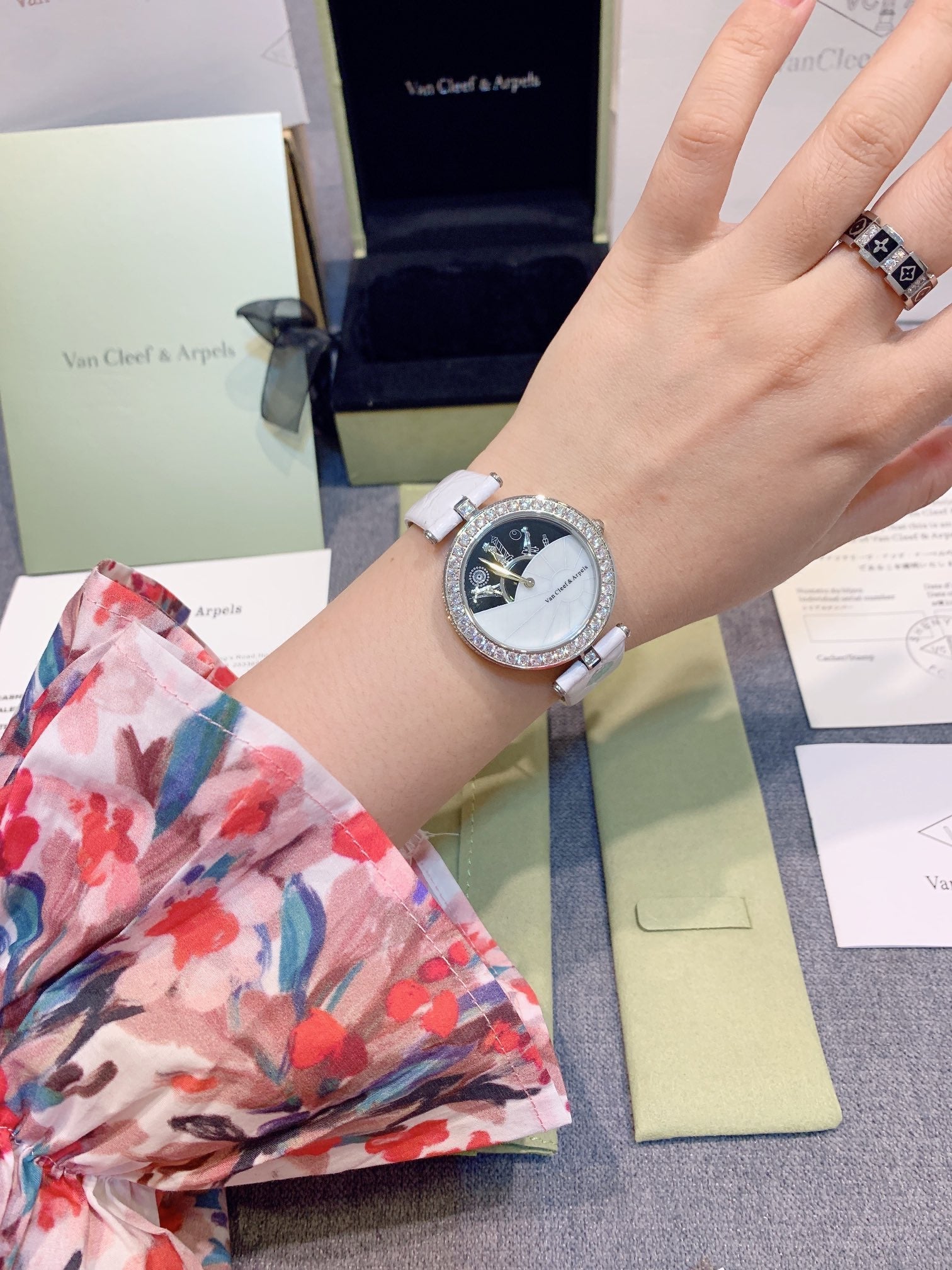 LADY ARPELS WATCHS PINK GOLD DIAMOND PAVED