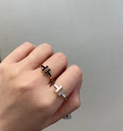 T SMALL ONYX PINK GOLD RING