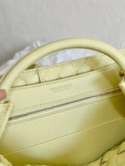 BV SMALL ANDIAMO 25CM LIGHT YELLOW LAMBSKIN