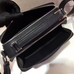MEDIUM BRIQUE BAG 22 IN BLACK SAFFIANO LEATHER