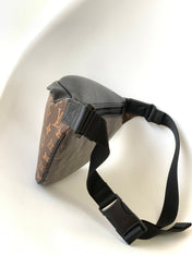 LV 25S DISCOVERY BUMBAG 47 IN BROWN AND BLACK EMBOSSED MONOGRAM ECLIPSE CALFSKIN
