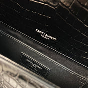 KATE TASSEL 24 CROCODILE PATTERN CALFSKIN BLACK WITH SILVER LOGO