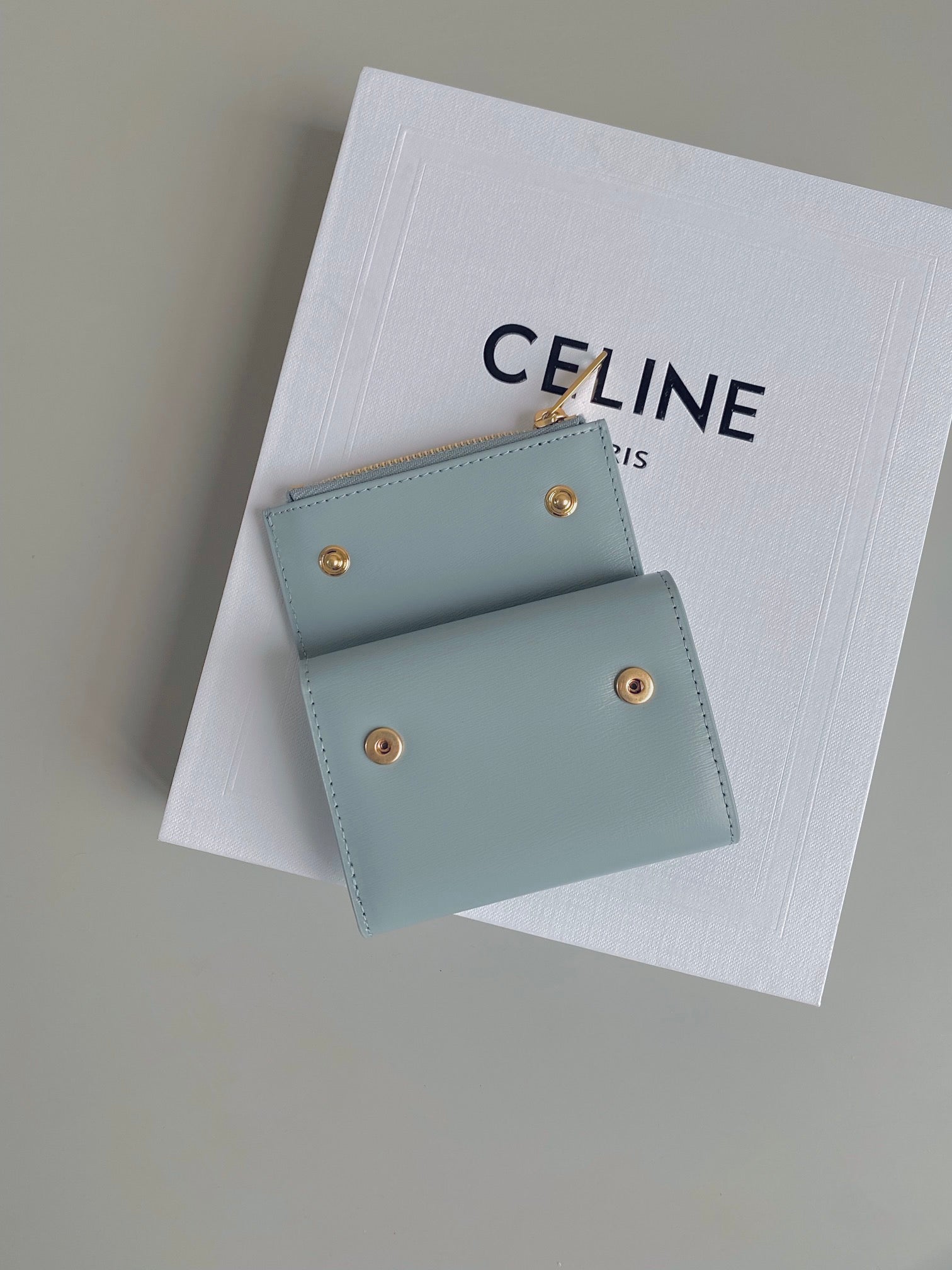 TRIOMPHE 9 WALLET TWO-IN-ONE GLACIER BLUE CALFSKIN