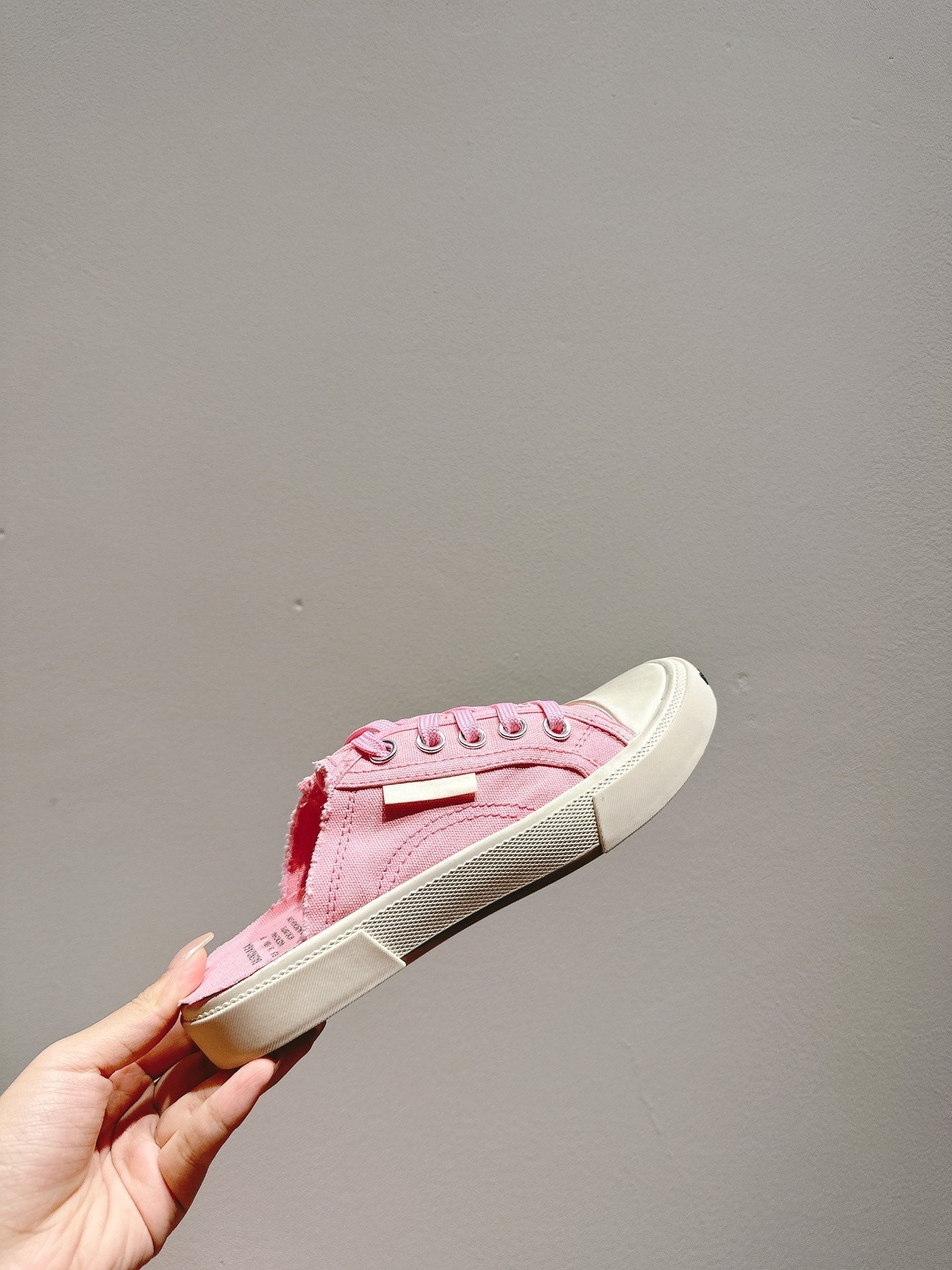 BALENCIAGA 25S SPORT CLOGS IN PINK CANVAS