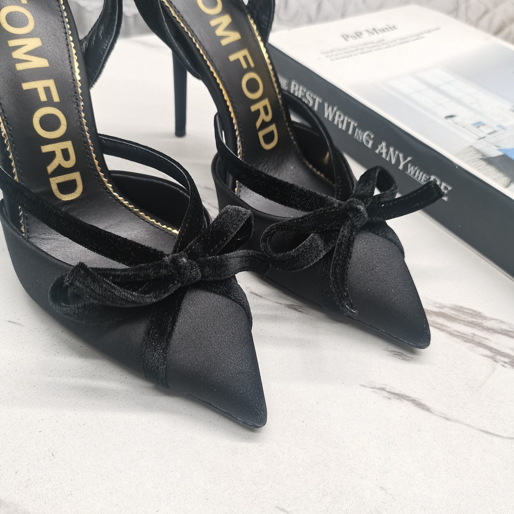 SLINGBACK PUMPS 10 CM IN BLACK SILK AND SUEDE