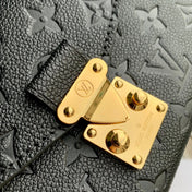 POCHETTE MÉTIS EAST WEST 21 IN GUN METAL EMBOSSED CALFSKIN GOLD HARDWARE