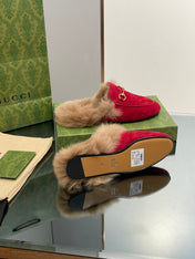 HORSEBIT MULE IN CRIMSON RED SUEDE AND LAMB WOOL LINING