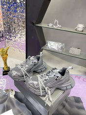 3XL SNEAKER IN ALL GRAY MESH AND POLYURETHANE