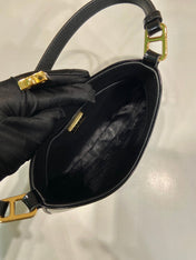 CLEO SHOULDER BAG 22 IN BLACK BRUSHED LAMBSKIN WITH CLASP CLOSURE