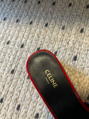 CLEMENCE MULE IN RUBY RED LAMBSKIN AND PATENT CALFSKIN