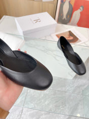 THE ROW 26S ROUND TOE BALLET FLATS IN BLACK CALFSKIN