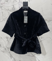 YSL 25S SHORT-SLEEVED SHEARLING COAT STYLE 231
