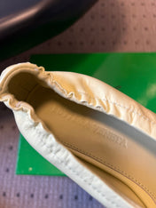 BOTTEGA VENETA 26S HIGH HEELS 40 MM IN CREAM WHITE CALFSKIN