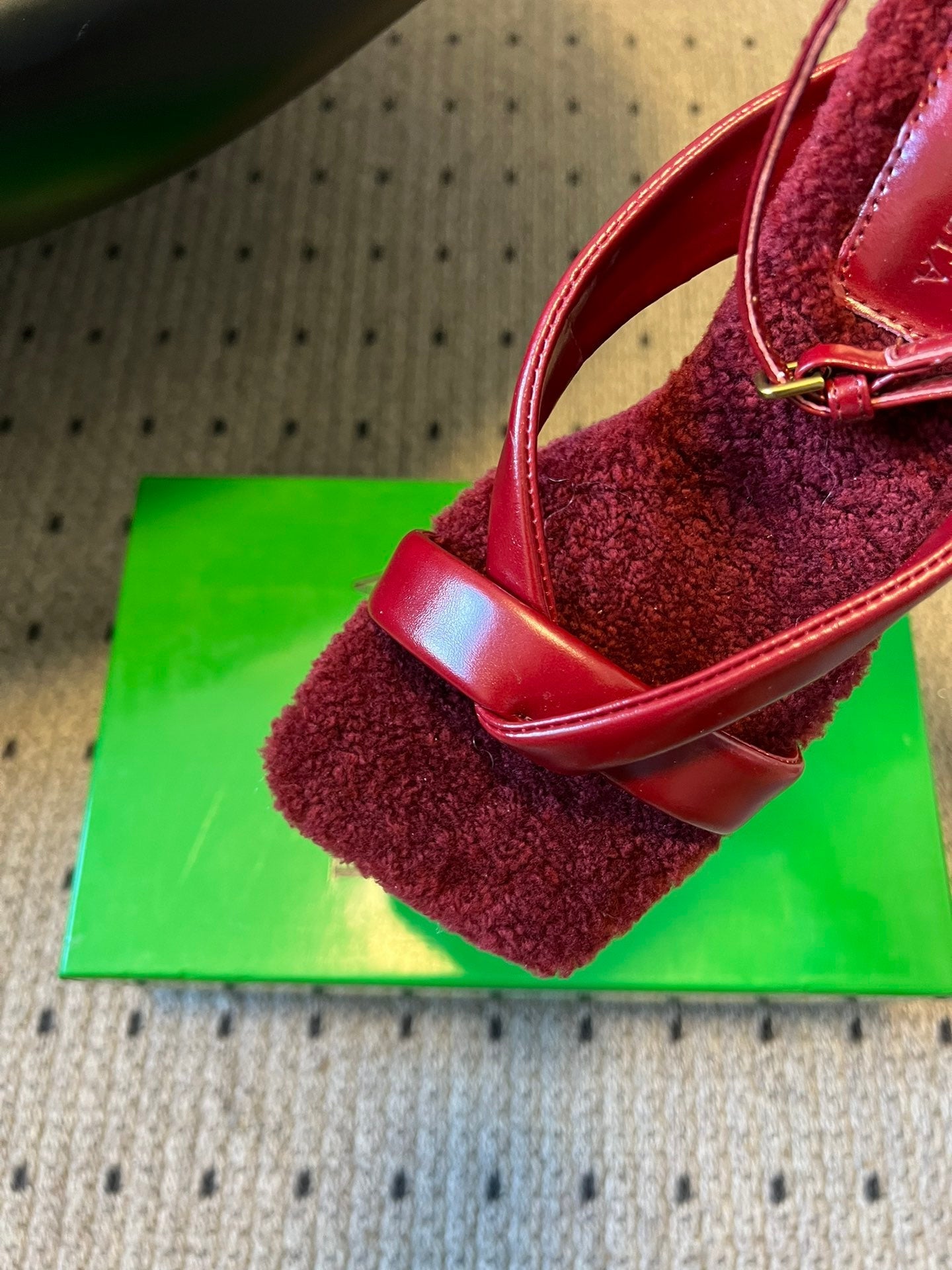 BOTTEGA VENETA 26S SQUARE-TOE HIGH-HEEL SANDALS 90 MM IN RED LAMBSKIN AND WOOL