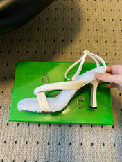 BOTTEGA VENETA 26S SQUARE-TOE HIGH-HEEL SANDALS 90 MM IN WHITE LAMBSKIN AND WOOL