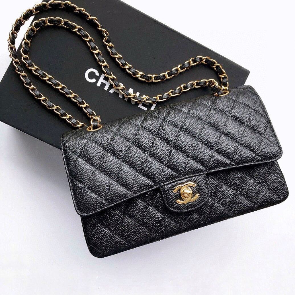 FLAP BAG 25 IN BLACK CAVIAR LEATHER GOLD HARDWARE
