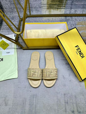 FF SLIDE SANDALS IN BEIGE WOVEN RAFFIA