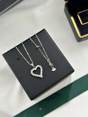 HEART SILHOUETTE SILVER DIAMOND NECKLACE