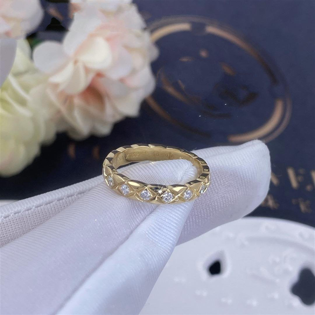chanel-coco-crush-ring-quilted-motif-mini-version-18k-yellow-gold-diamonds-j11786-coral-1_f3b06d78-ebb0-48ca-a208-8f1e75fe8eb7.jpg