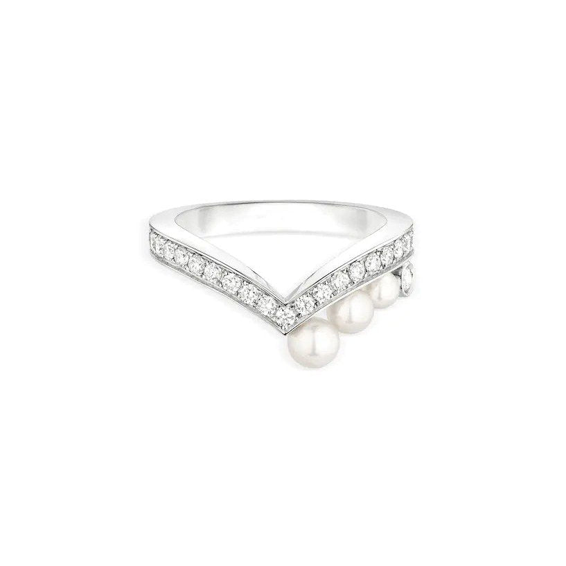 chaumet-josephine-aigrette-ring-white-gold-pearls-diamonds-083290_153e1d04-0da5-45be-9162-8b085868d44a.jpg
