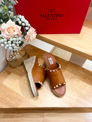 LACE-UP WEDGE SANDALS IN BRONZE BROWN CALFSKIN WITH STUDS