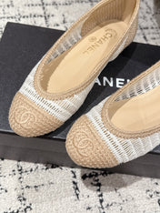 BALLET FLAT 25S IN OFF WHITE AND BEIGE RAFFIA