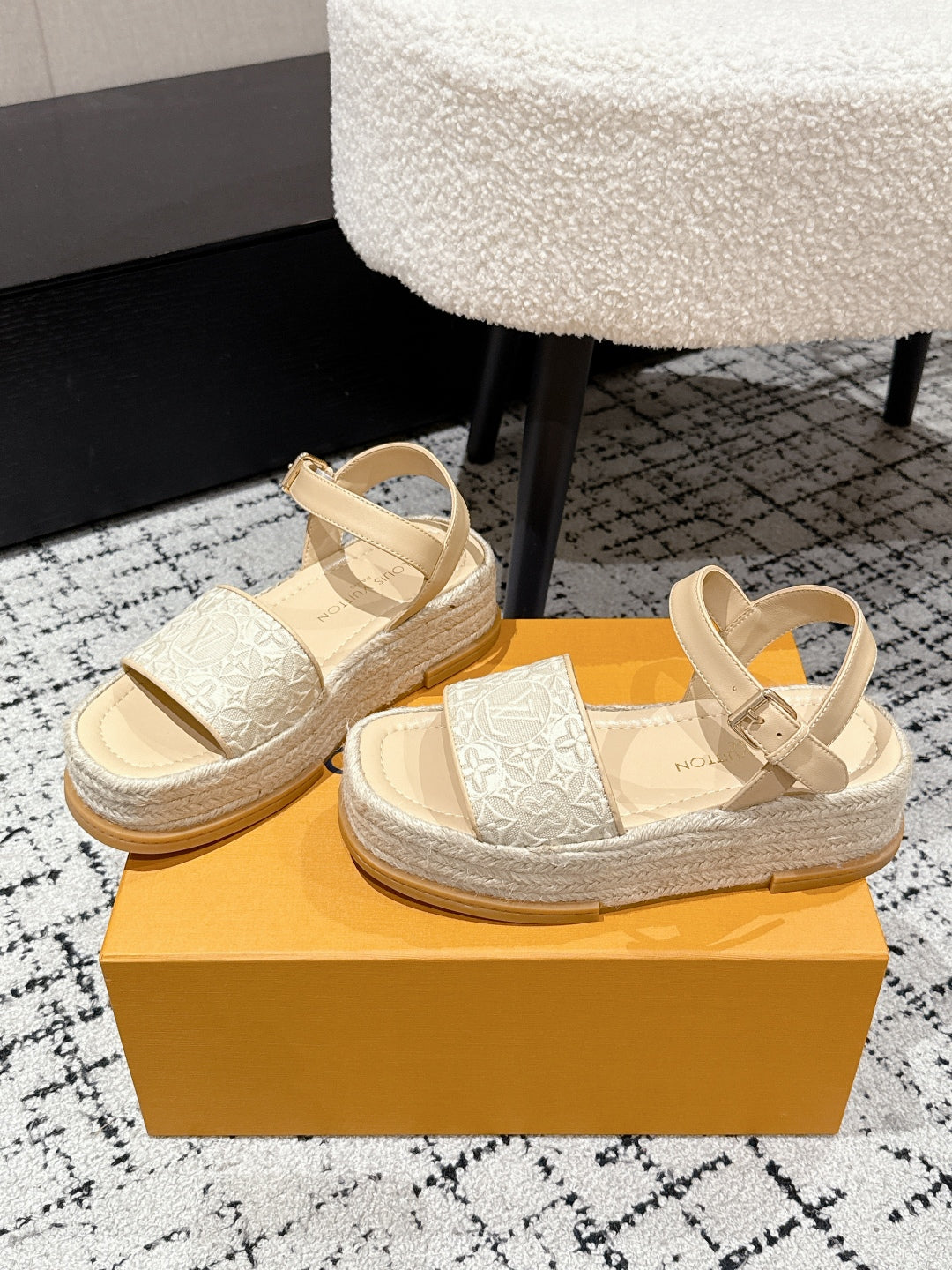 LV PLATFORM ESPADRILLE SANDALS 25S IN BEIGE FABRIC