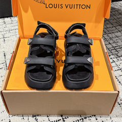 LV WEDGE SANDALS 25S 55 MM IN BLACK CALFSKIN
