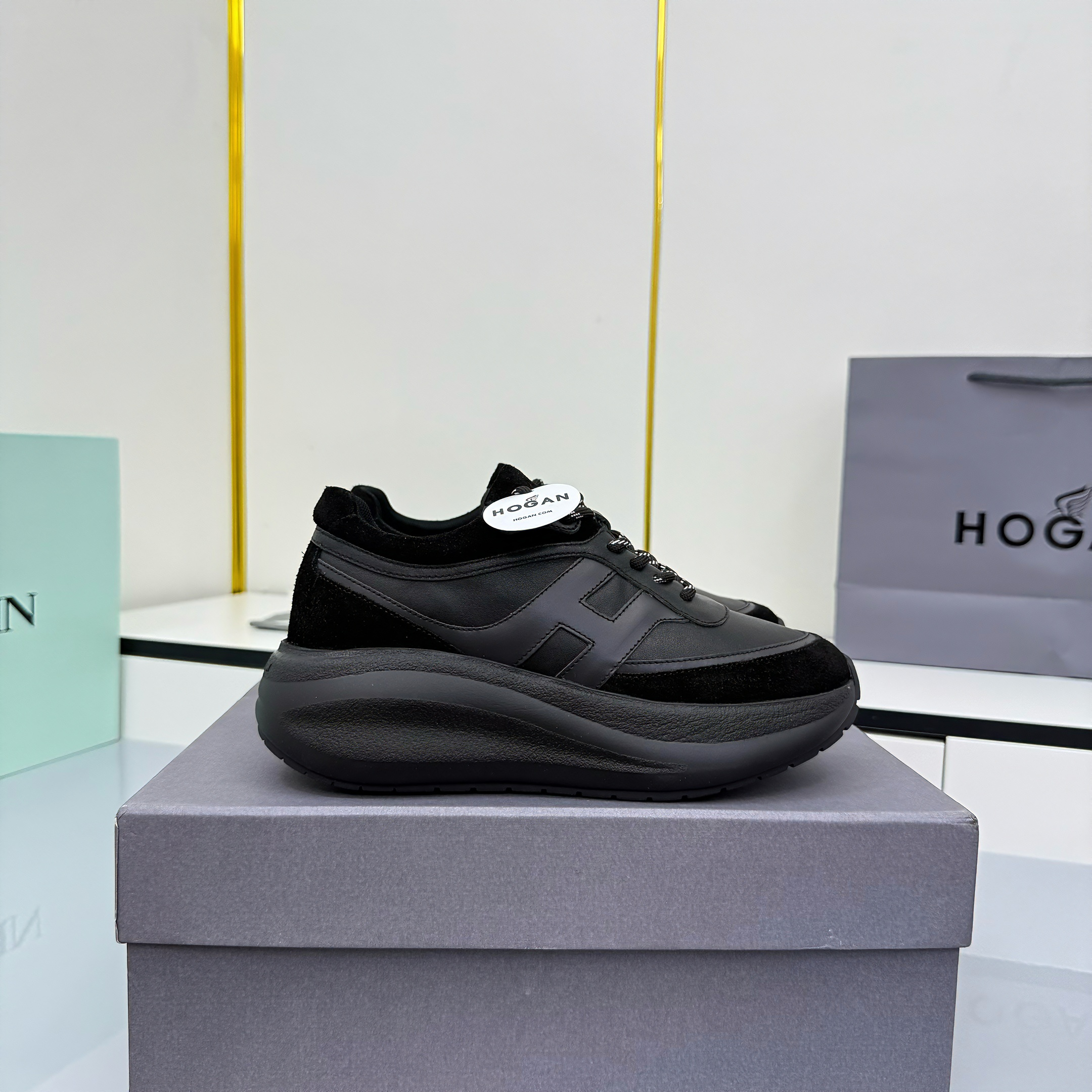 TOM FORD 26S HOGAN SNEAKERS IN BLACK CALFSKIN AND SUEDE