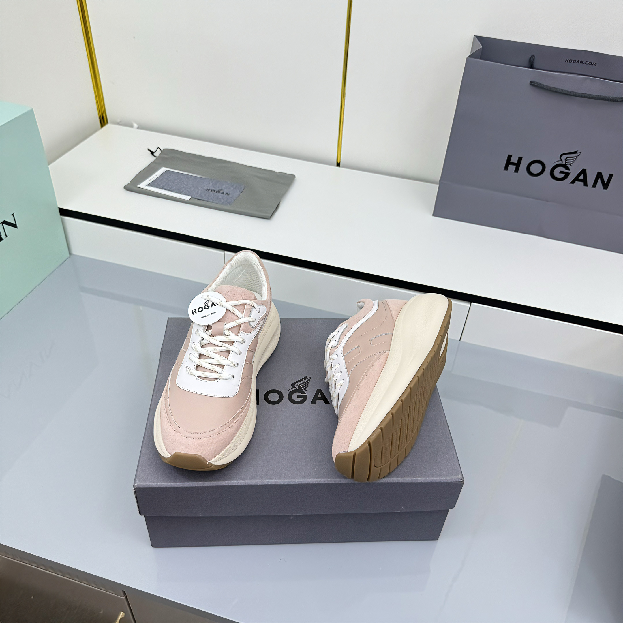 TOM FORD 26S HOGAN SNEAKERS IN PASTEL PINK CALFSKIN AND SUEDE