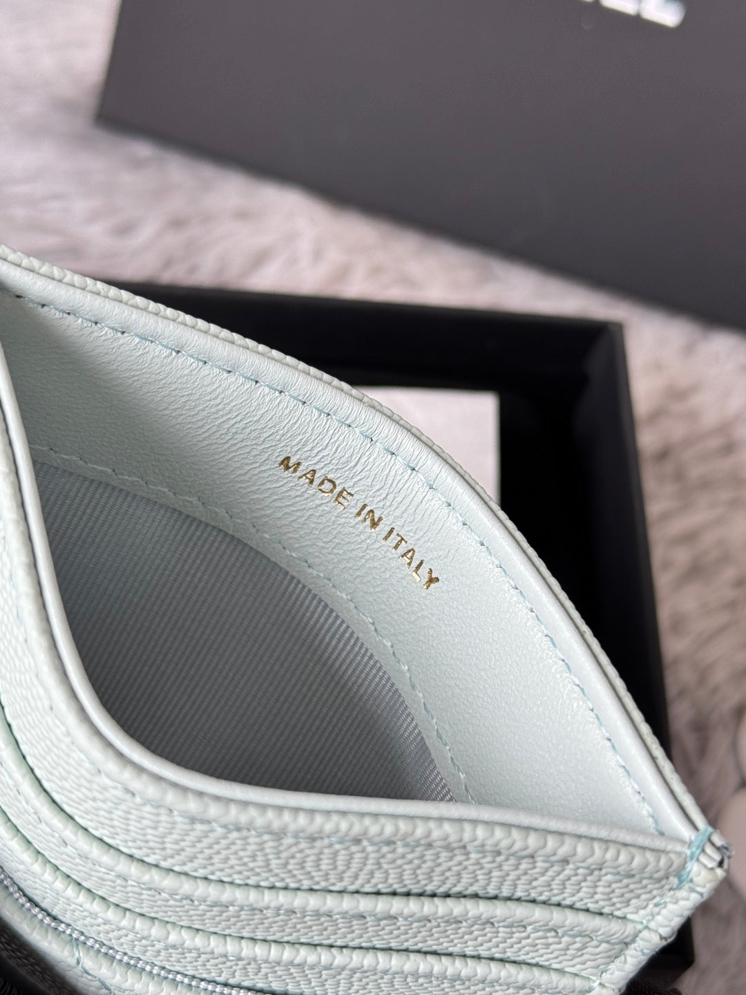 CHANEL 25S CARD HOLDER 11 IN SOFT MINT CAVIAR GOLD HARDWARE