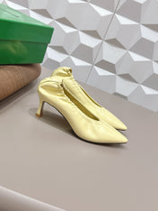 BOTTEGA VENETA 26S HIGH HEELS 40 MM IN LIGHT YELLOW CALFSKIN