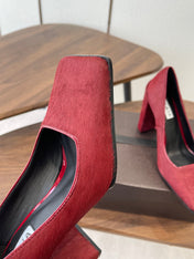 ALAIA 26S SQUARE-TOE HIGH HEELS 95 MM IN RED PONY HAIR