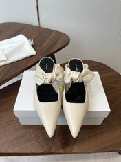 THE ROW 26S SLINGBACK POINTED HEELS IN CREAM WHITE CALFSKIN WITH BOW