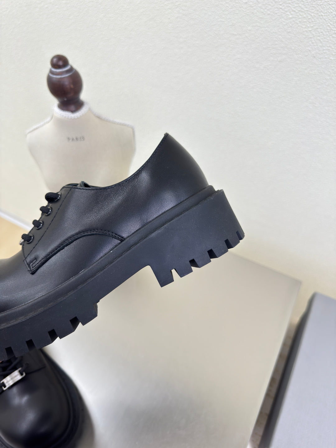 STOMPER DERBY IN BLACK SOFT LAMBSKIN