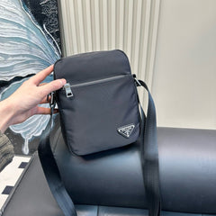 TRIANGLE LOGO CROSSBODY BAG 22 IN BLACK RE-NYLON WITH STRAP