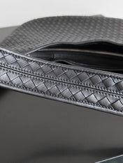 BOTTEGA VENETA 25S LARGE VENETO BAG 38 IN BLACK CALFSKIN SILVER HARDWARE