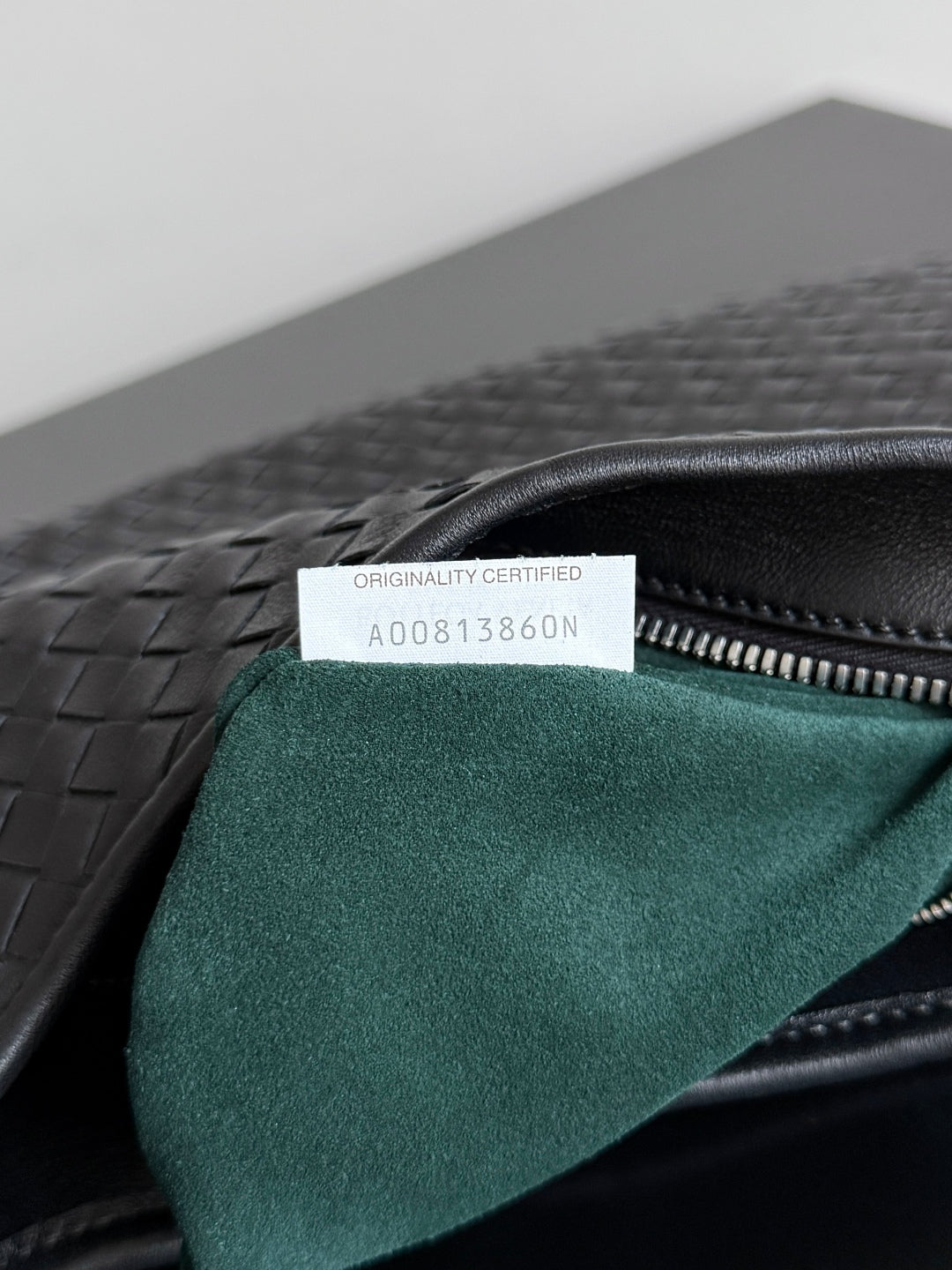 BOTTEGA VENETA 25S LARGE VENETO BAG 38 IN BLACK CALFSKIN SILVER HARDWARE