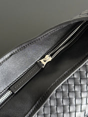 BOTTEGA VENETA 25S LARGE VENETO BAG 38 IN BLACK CALFSKIN SILVER HARDWARE