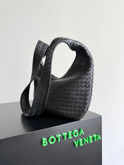 BOTTEGA VENETA 25S LARGE VENETO BAG 38 IN BLACK CALFSKIN SILVER HARDWARE
