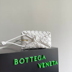 MINI LOOP CAMERA BAG 22 IN WHITE CALFSKIN