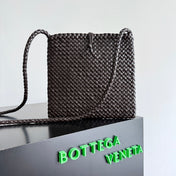 BOTTEGA VENETA 25S TOSCA BAG 19 IN DARK BROWN CALFSKIN GOLD HARDWARE