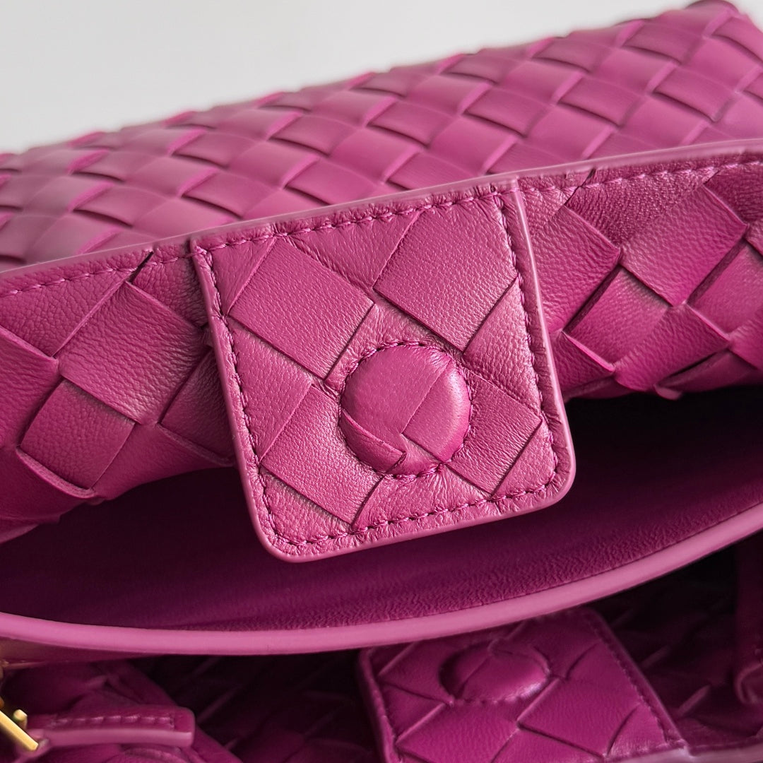BOTTEGA VENETA 25S ANDIAMO 25 IN RASPBERRY PINK CALFSKIN