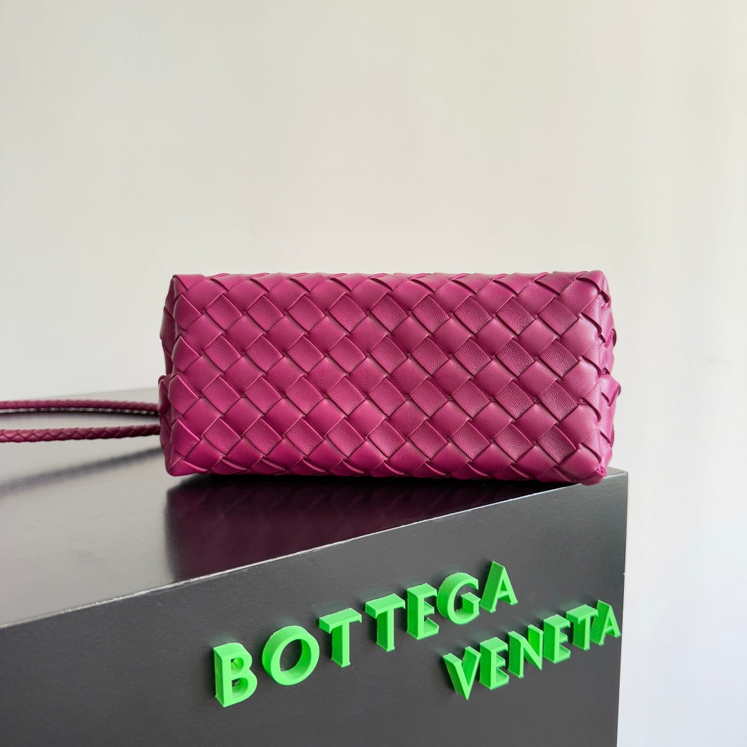BOTTEGA VENETA 25S ANDIAMO 25 IN RASPBERRY PINK CALFSKIN