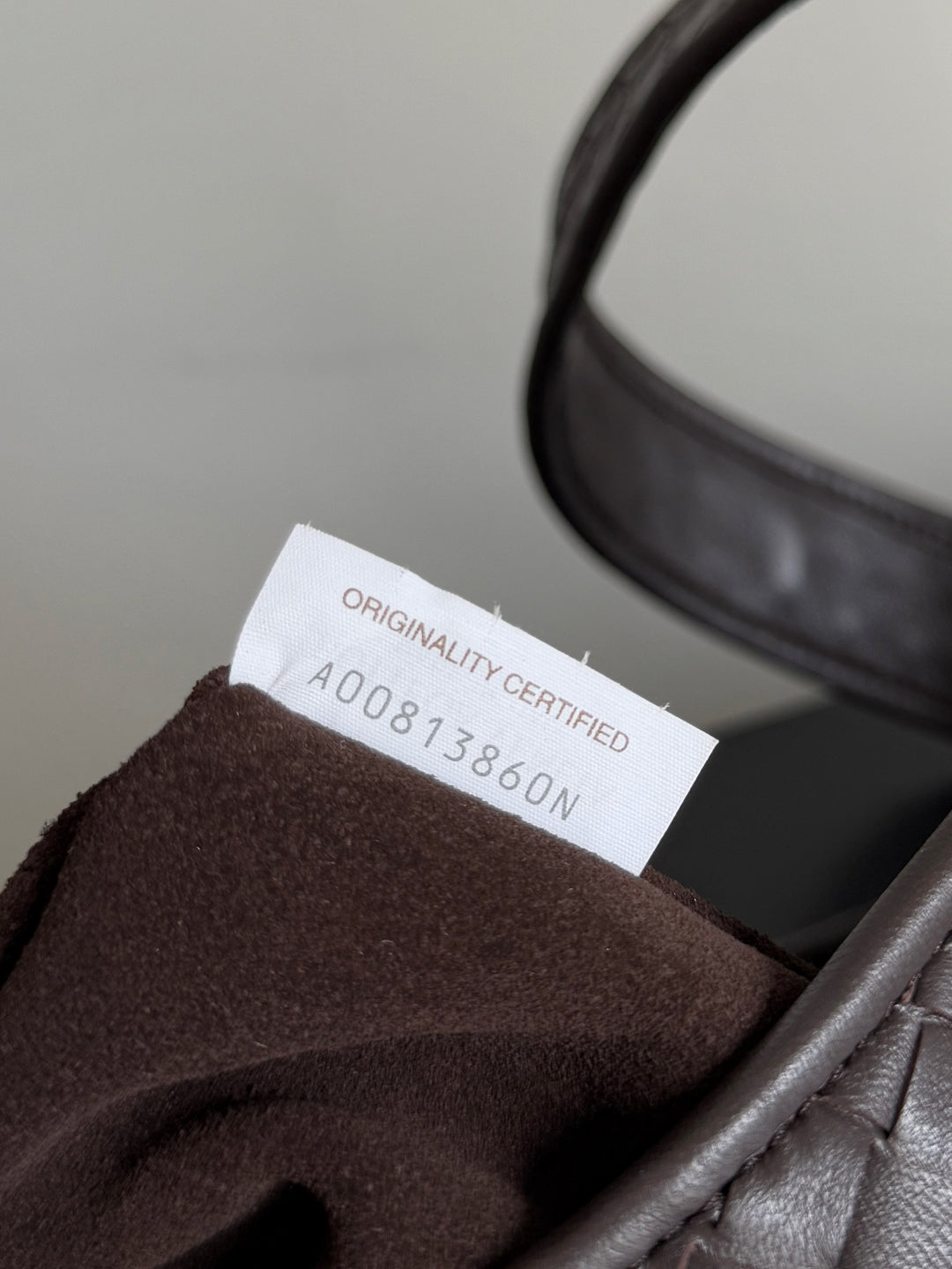 BOTTEGA VENETA 25S LARGE VENETO BAG 38 IN DARK BROWN CALFSKIN SILVER HARDWARE