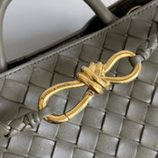 BOTTEGA VENETA 25S ANDIAMO 25 IN OLIVE GREEN CALFSKIN GOLD HARDWARE