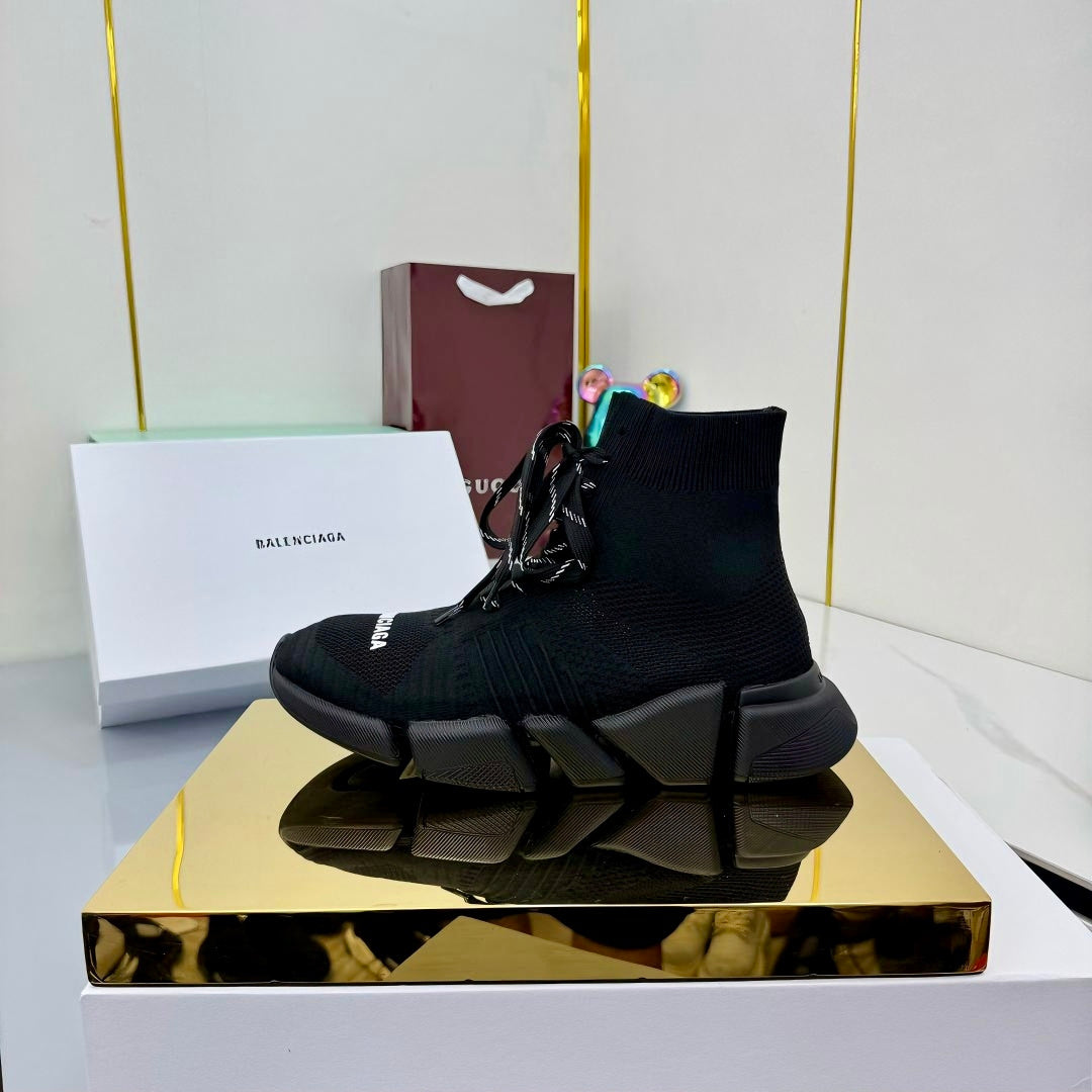 BALENCIAGA 25S SPEED 2.0 LACE-UP SNEAKERS IN BLACK KNITTED STYLE 1